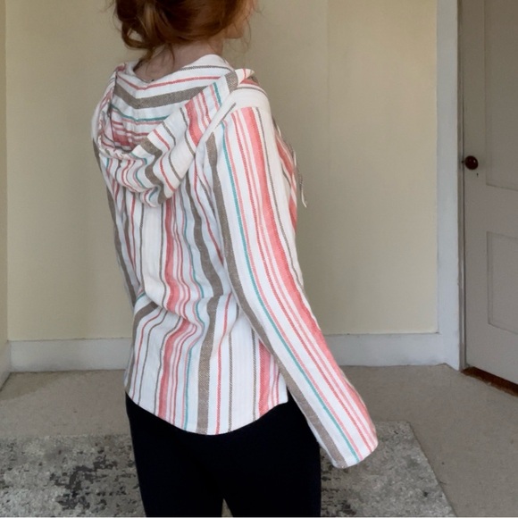 Roxy Multicolored Drawstring Long Sleeve Polo Sweatshirt With Pockets And Hood - Picture 14 of 16